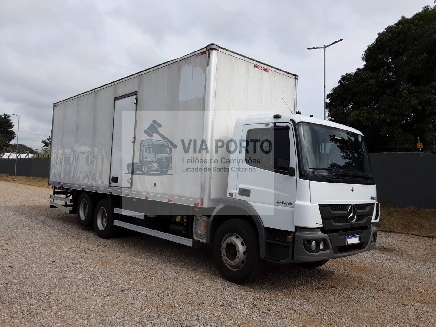 Mercedes-Benz Atego 2426 6x2 22/22