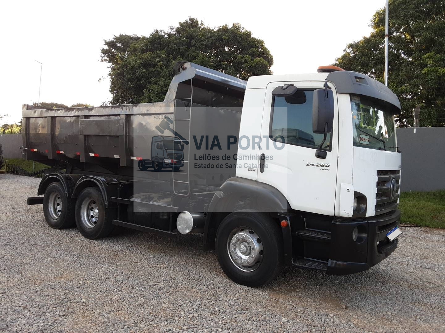 Volkswagen 24.280 Constellation 6x2 19/19