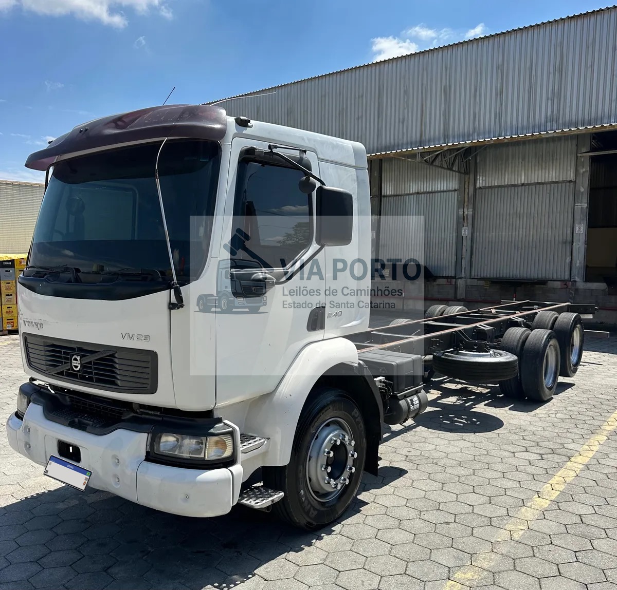Volvo VM 23-240 Truck 6x2 05/05
